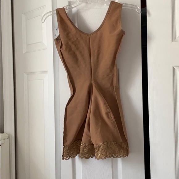 Nude corset Like New - Picture 2 of 2